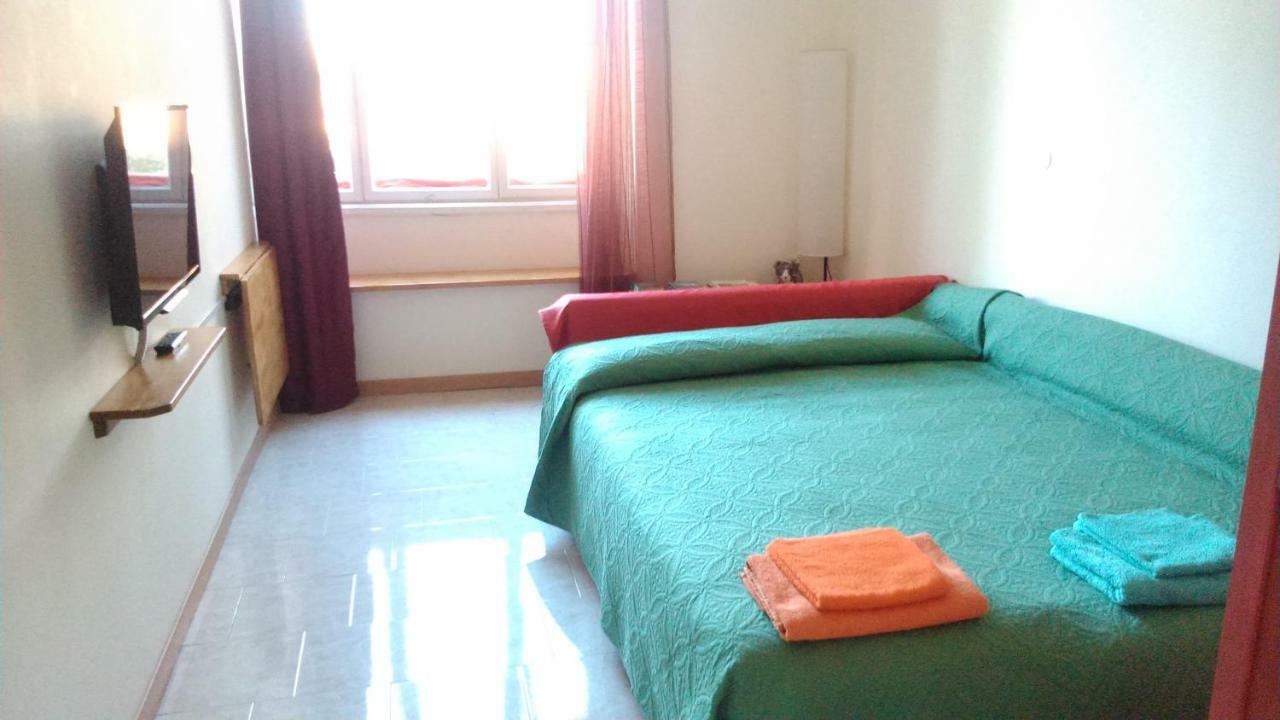 Casa Vacanze All'Angolo Trieste Exteriör bild